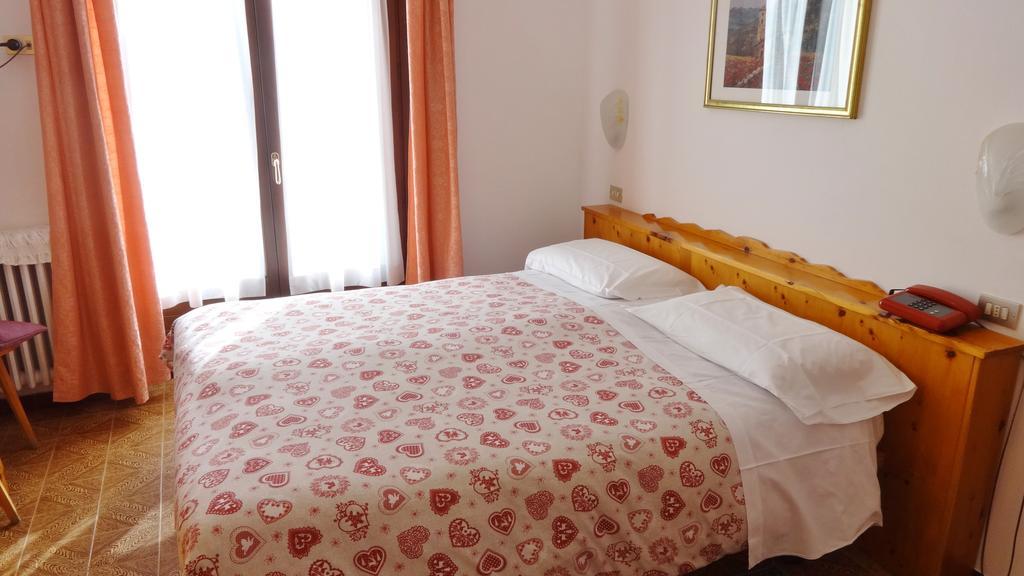 Hotel Piccolo Mondo Bormio Eksteriør billede